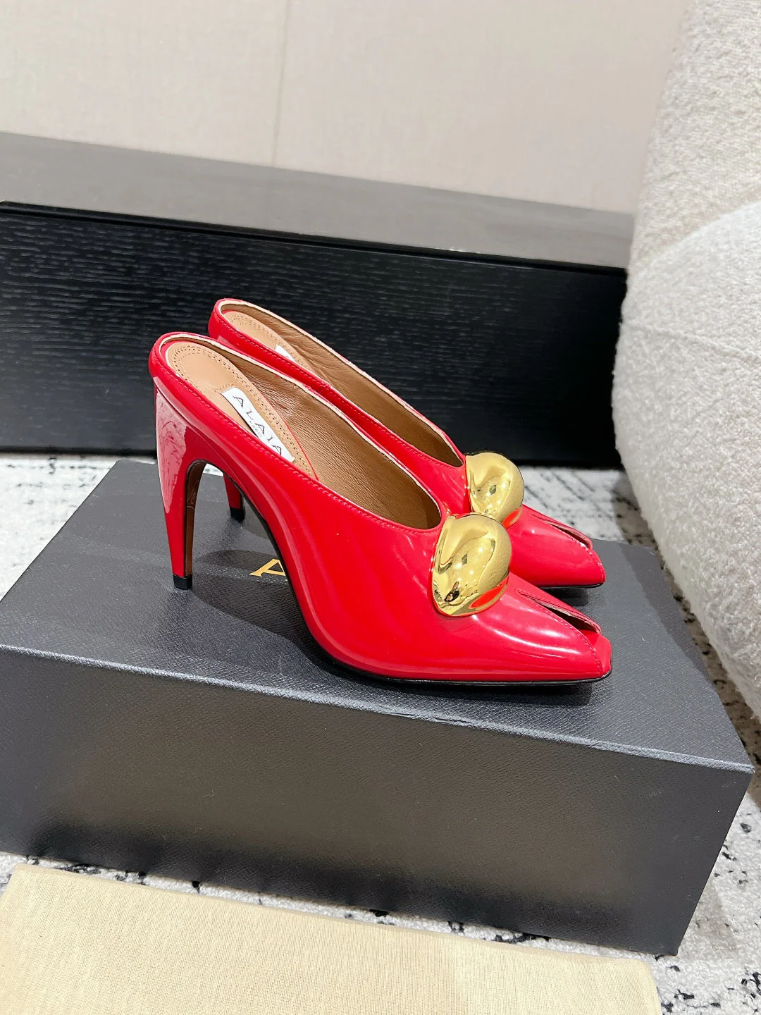 Alaia 25 Azzedine High Heels Mules With Gold Hardware Red Calfskin 293187 - Image 9