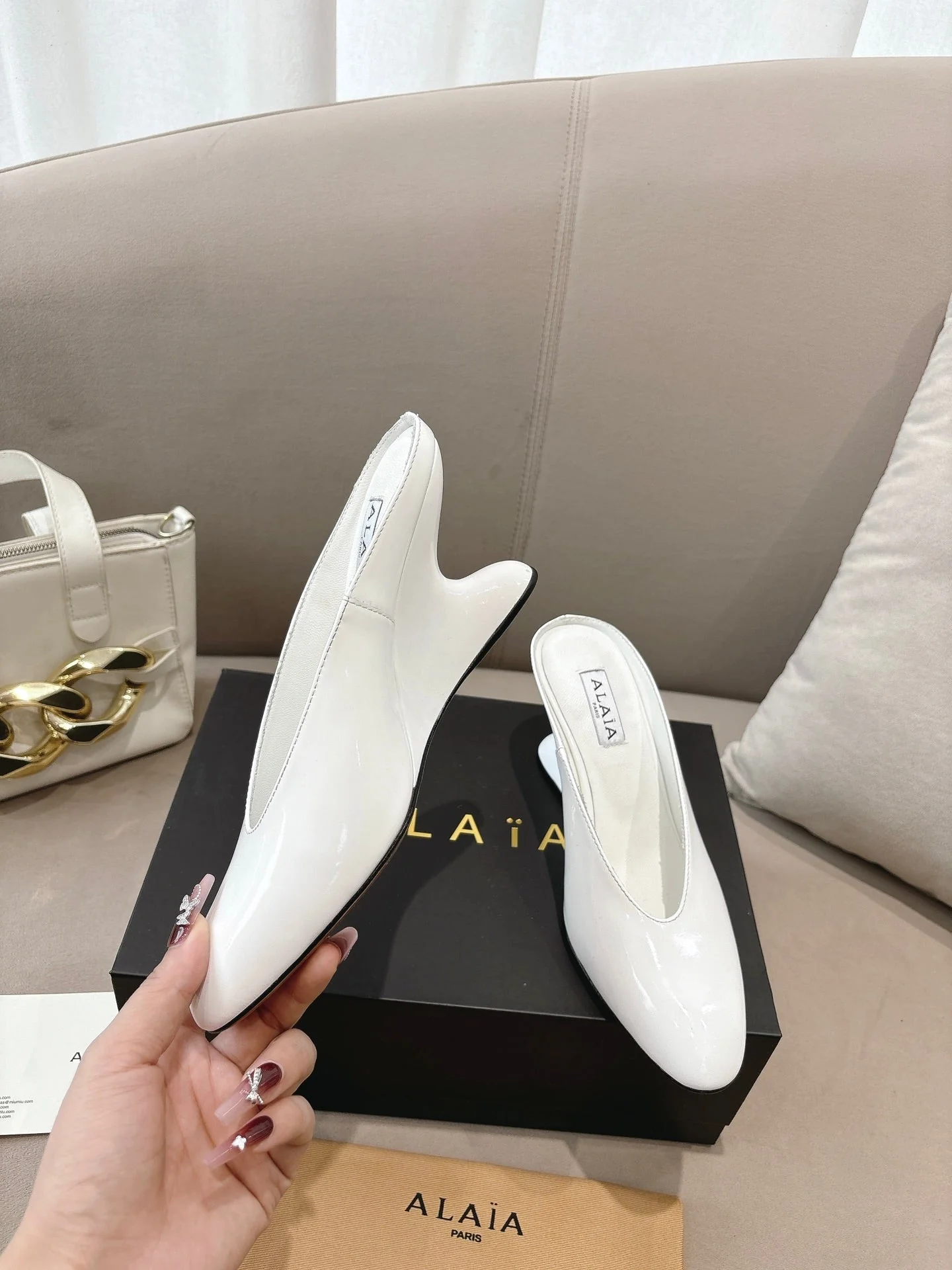 Alaia 25 Curve Wedge Mules White Lambskin 293554 - Image 5
