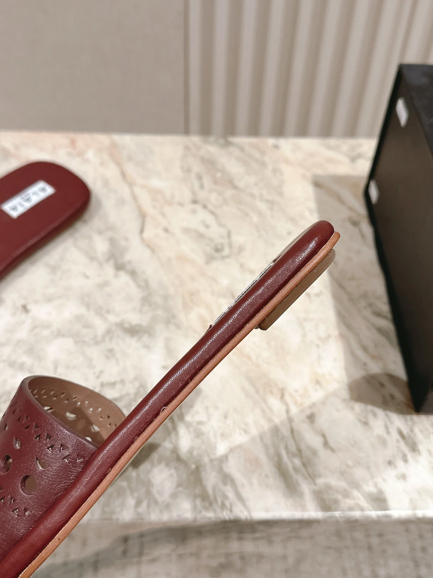 Alaia 2025 Hollow Slippers Red Leather 293654 - Image 4