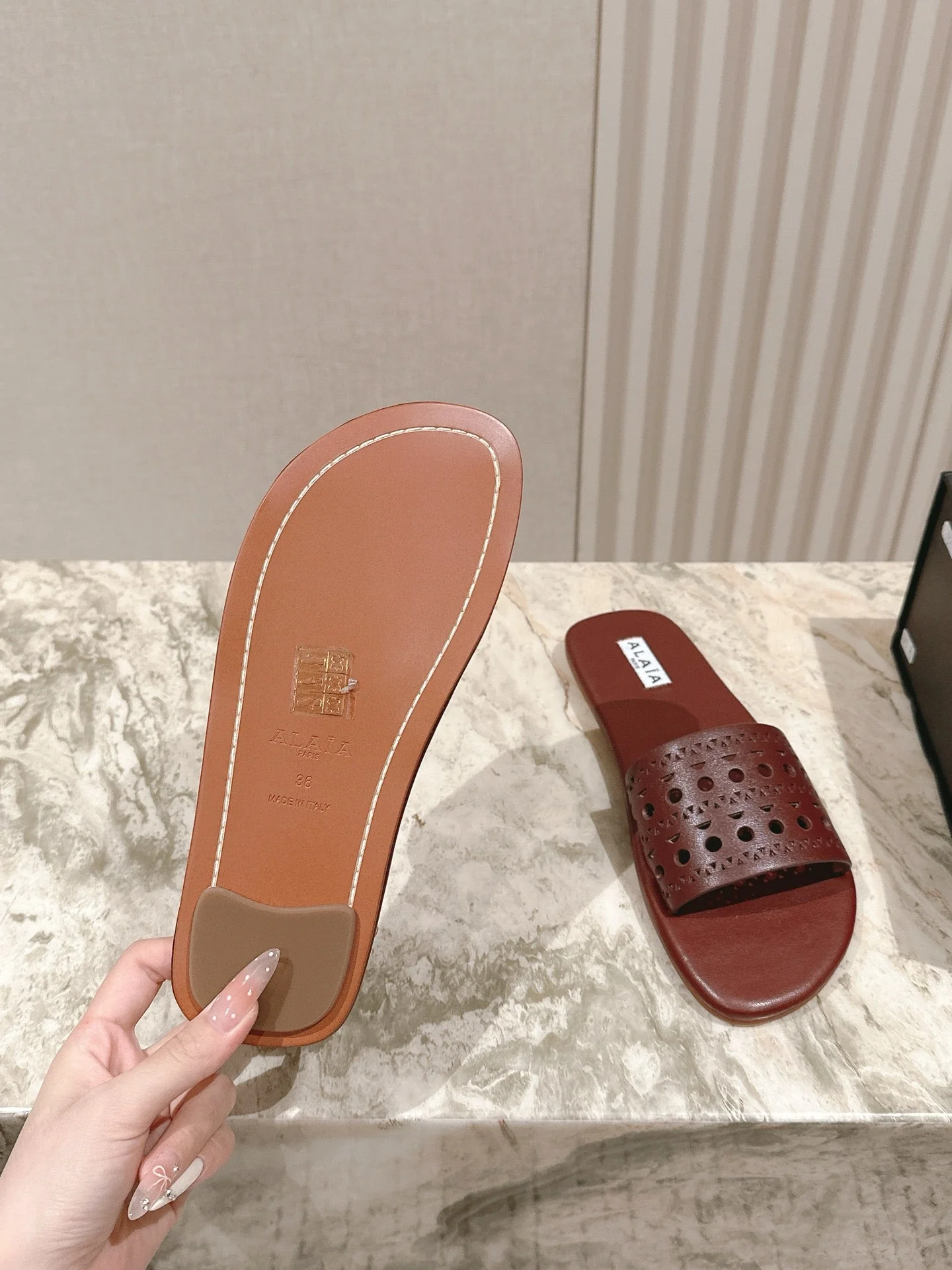 Alaia 2025 Hollow Slippers Red Leather 293654 - Image 7