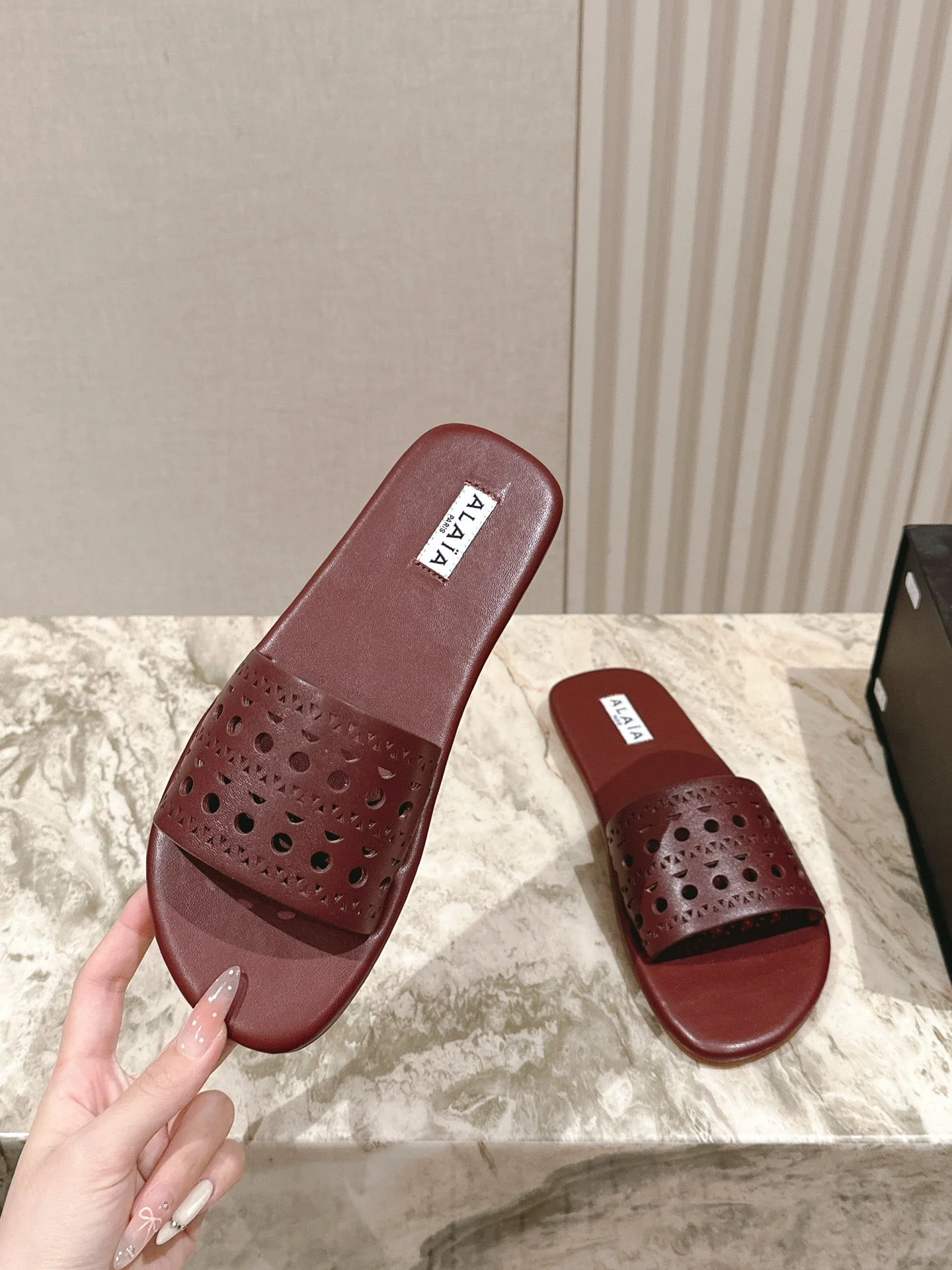 Alaia 2025 Hollow Slippers Red Leather 293654 - Image 9