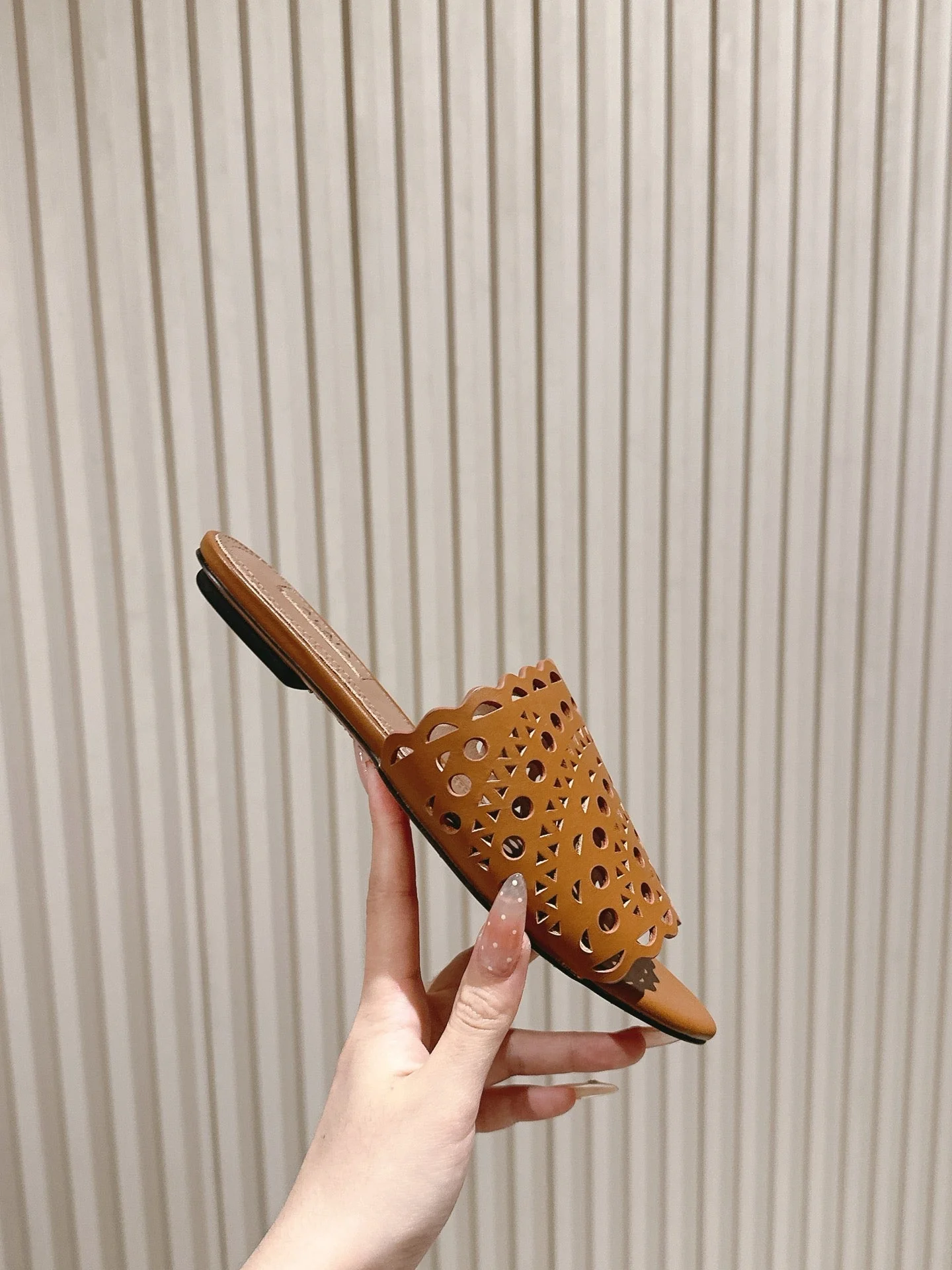 Alaia 2025 Vienne Slippers Brown Lambskin 293658 - Image 3