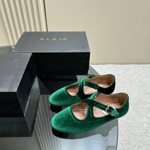 Alaila Criss Cross Ballet Flats In Dark Green Velvet 920787