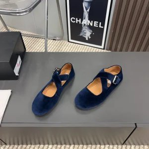 Alaila Criss Cross Ballet Flats In Deep Blue Velvet 996043