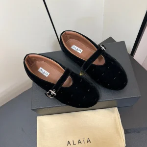Alaila Ballet Flats In Black Velvet 975745