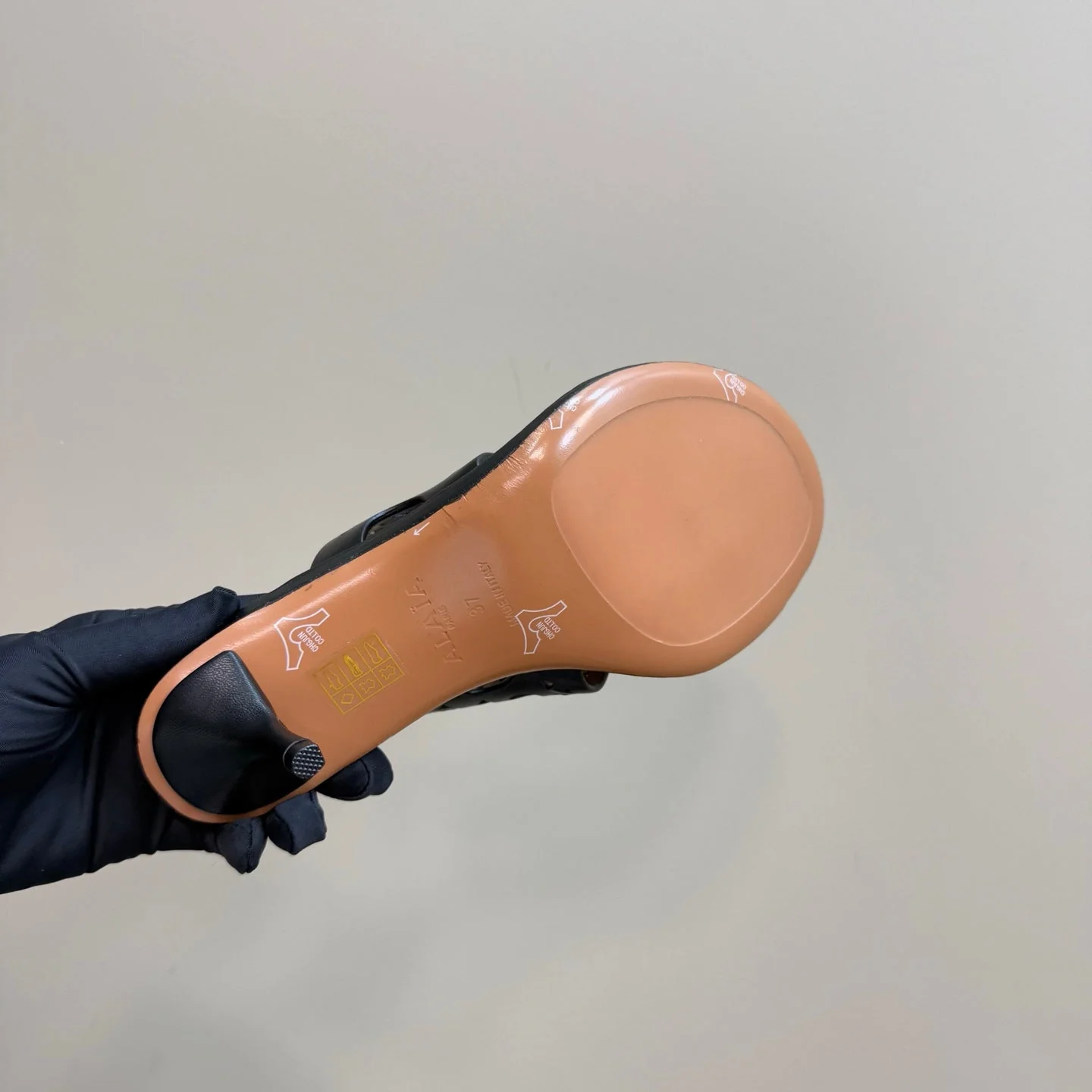 Alaia Vienne Cutout Kitten-Heel Slide Sandals Black Sheepskin 299661 - Image 3