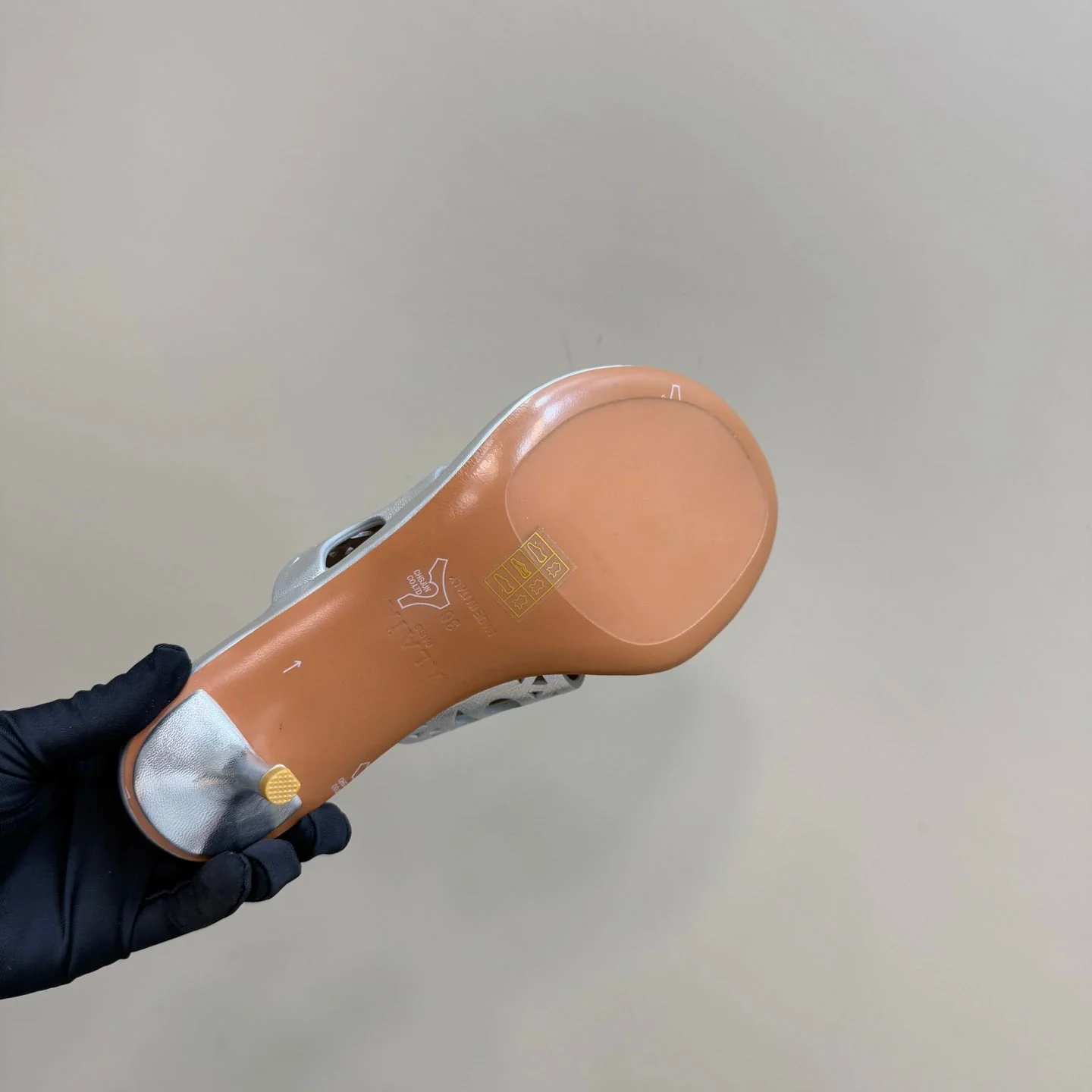 Alaia Vienne Cutout Kitten-Heel Slide Sandals Silver Sheepskin 299664 - Image 8