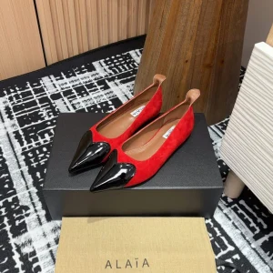 Alaila Ballerina Flats Coeur In Red Suede 933072